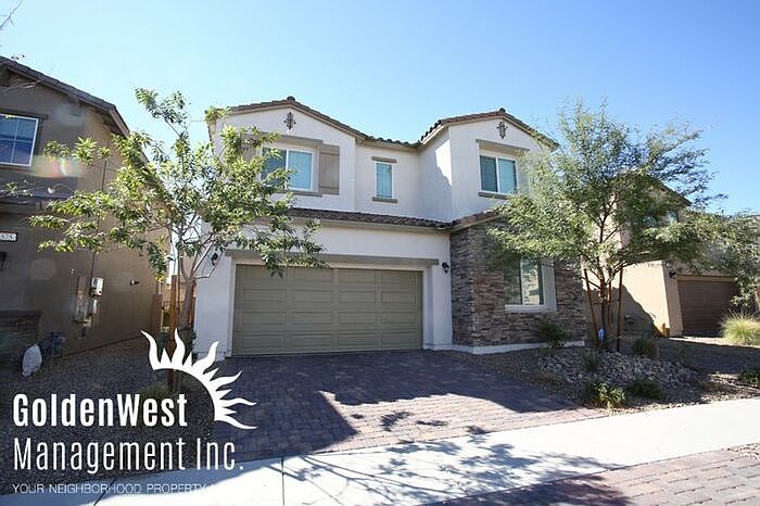 1st image of 579 Beverly Pine Pl