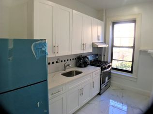 347 E 22nd St #2, Brooklyn, NY 11226