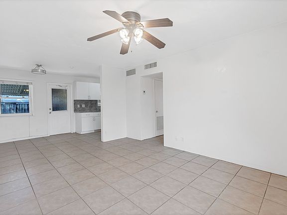 3rd image of 2738 Fillmore St APT 10W