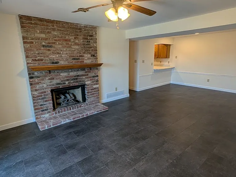 100 E Green Meadows Rd #9 — Photo 3