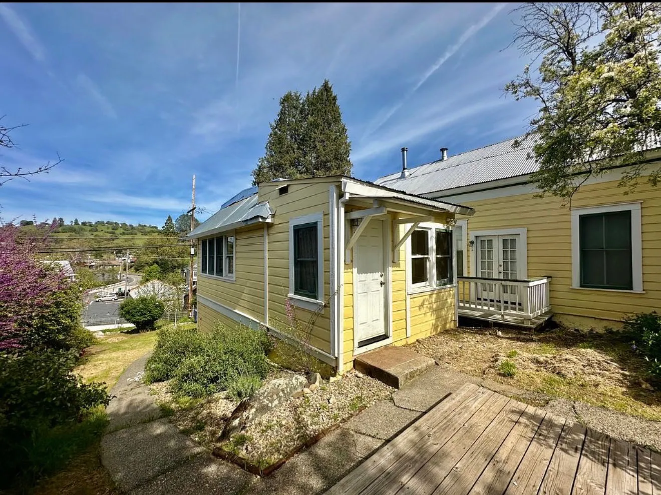 1 bed, 450 sqft, $1,300 — Photo 1