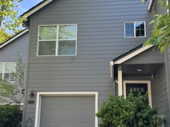 9712 NW Miller Hill Dr, Portland, OR 97229