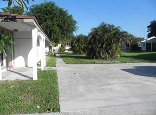 12393 Peconic Ct, Wellington, FL 33414