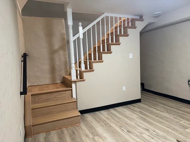 lower floor bedroom stair