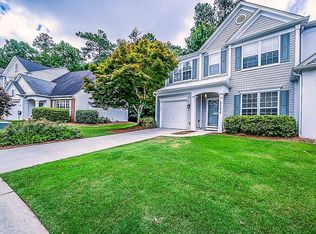 2206 Timbercreek Cir, Roswell, GA 30076