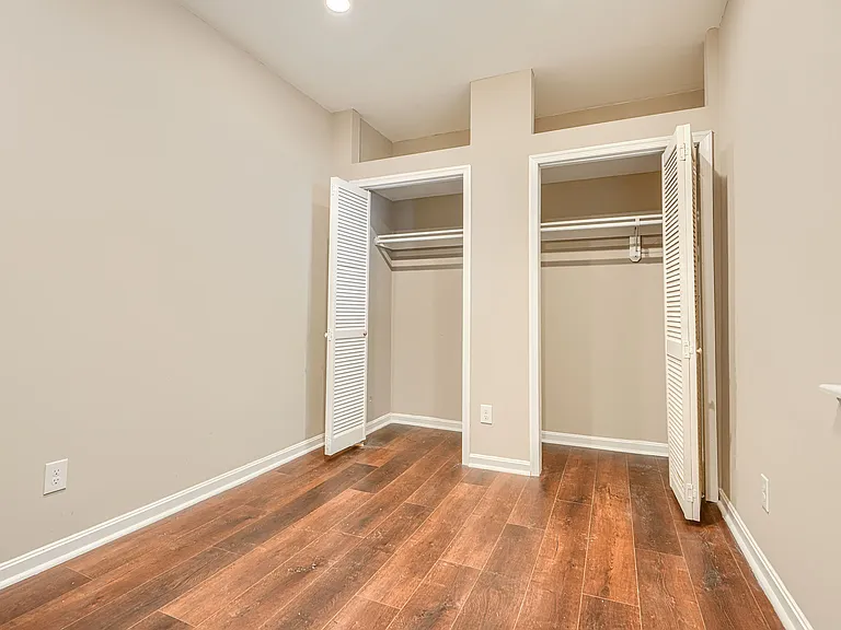 446 N Linwood Ave #1 — Photo 10
