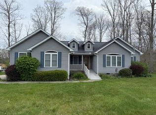 138 Driftwood Dr, Shady Spring, WV 25918