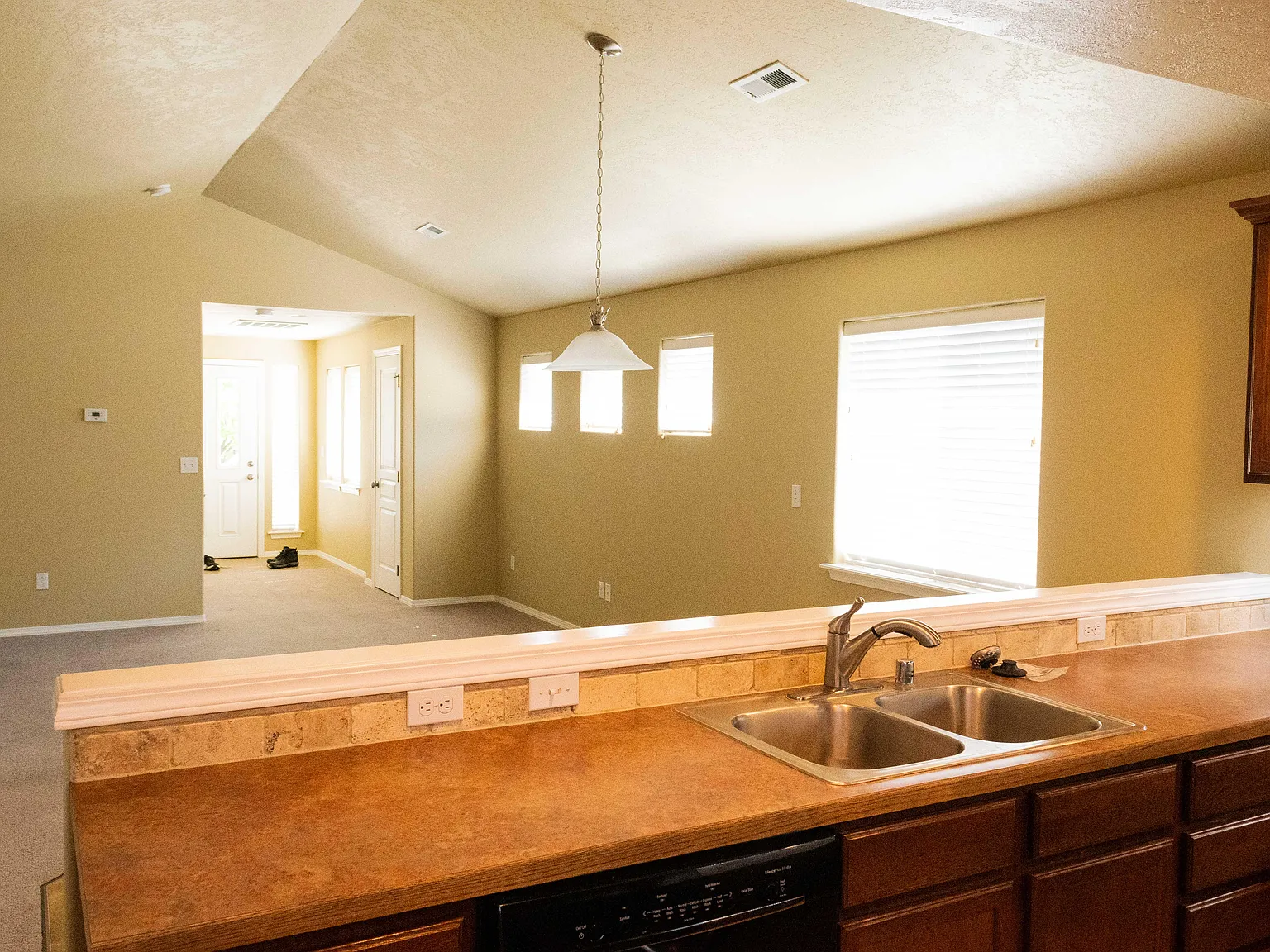 324 SW Homestead Ave — Photo 4