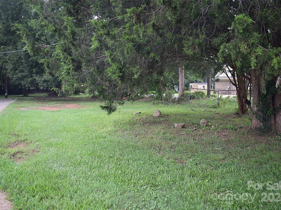2nd image of 9504 Misenheimer Rd