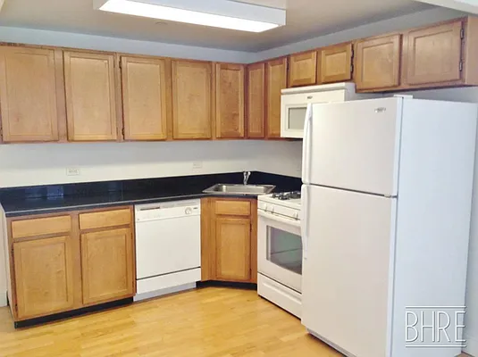 Rented by Brooklyn Heights Real Estate Inc | media 17