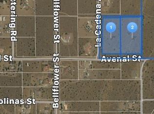 Avenal St, Oak hills, CA 92344