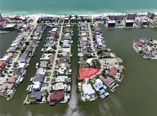 230 Seabreeze AVE, NAPLES, FL 34108