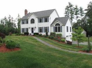 49 Simpson Rd, Pelham, NH 03076