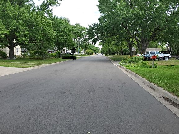 4th image of 5333 Girard Ave N