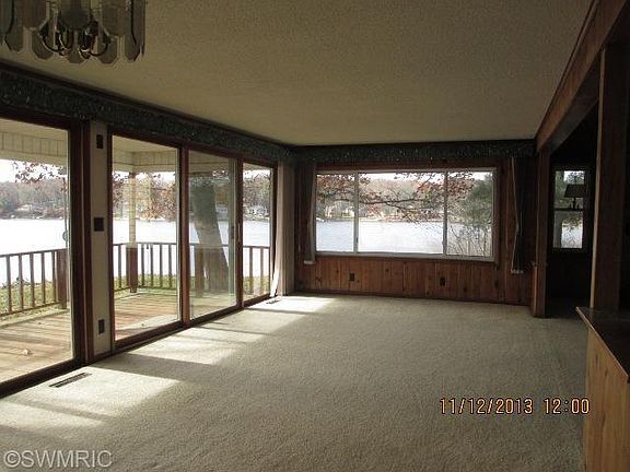 3rd image of 713 W Wigwam Way