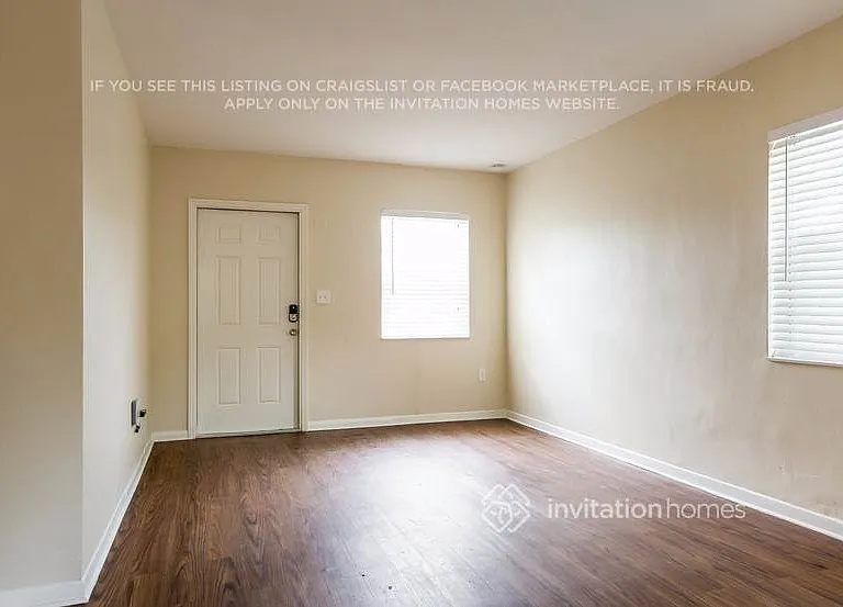 335 NW 190th St — Photo 5