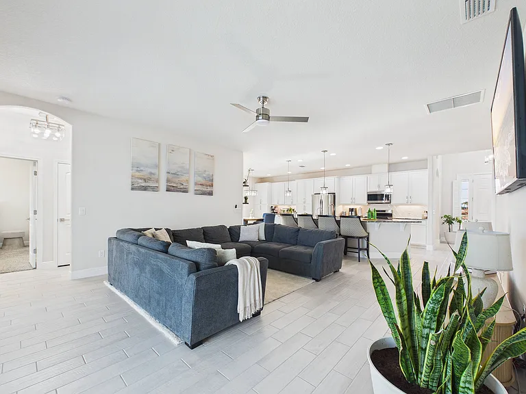 8326 Millbrook Ave — Photo 7
