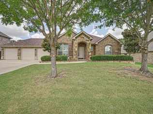 910 Tremont St, Mansfield, TX 76063