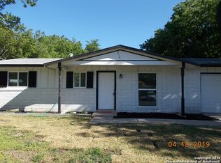 214 Ivy Ln, Universal City, TX 78148