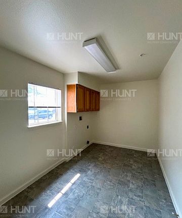 5th image of 2037-3 Walnut St