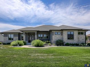 3201 W Covered Bridge Dr, Lincoln, NE 68523