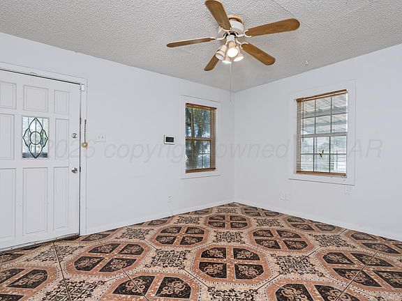 4th image of 906 N Carolina St