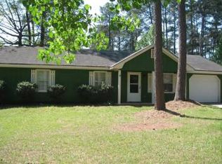 810 Navajo Trl, Covington, GA