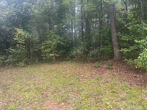 5th image of 276 & 280 Burnetts Rd