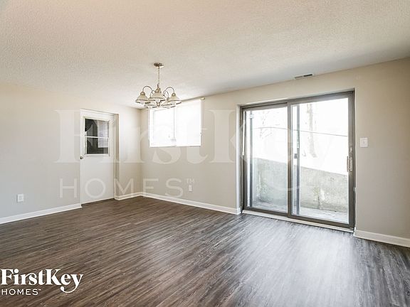 5th image of 2020 Belmont Blvd