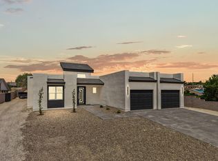 1109 11th St SE, Rio Rancho, NM 87124