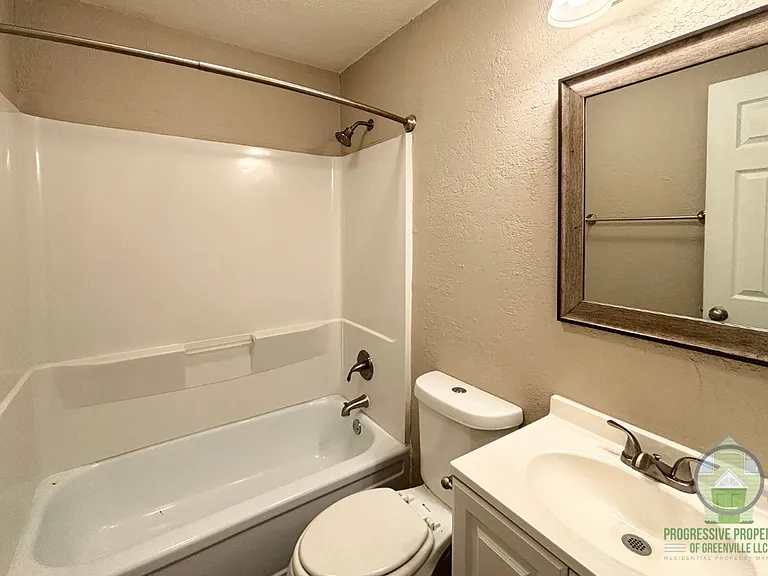 10 Stag St #14 — Photo 7
