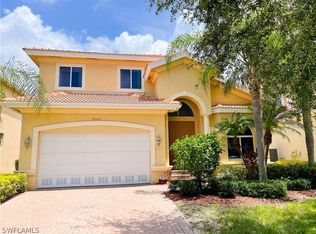 8521 Sumner Ave, Fort Myers, FL 33908