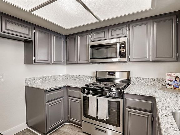 4th image of 20155 Keswick St Unit 120