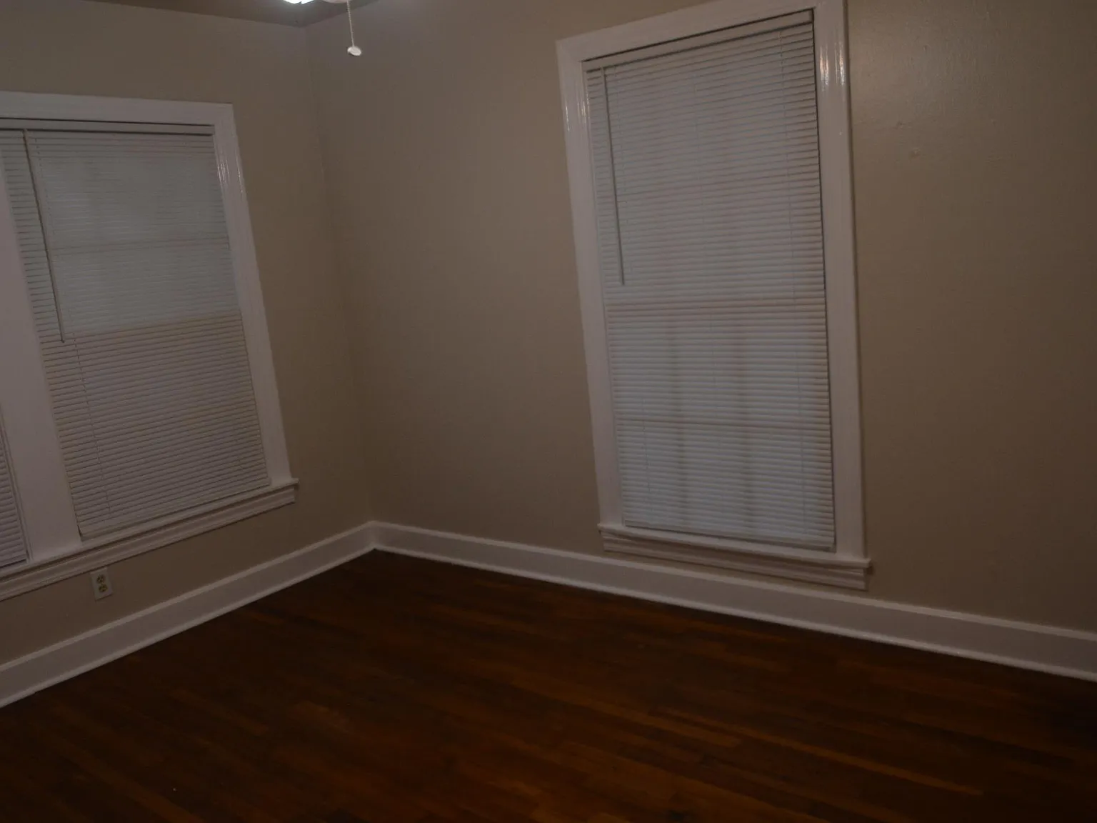 2 bed, 836 sqft, $1,100 — Photo 3