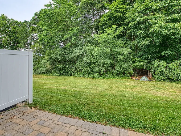 28 Gaslight Ln #28 — Photo 28