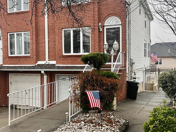 2nd image of 23 Arkansas Ave #2