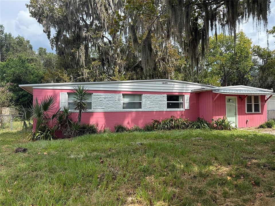 1st image of 1608 SE 39TH PLACE