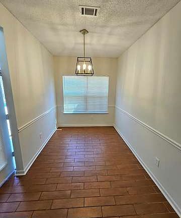 3rd image of 7725 Newbury Dr