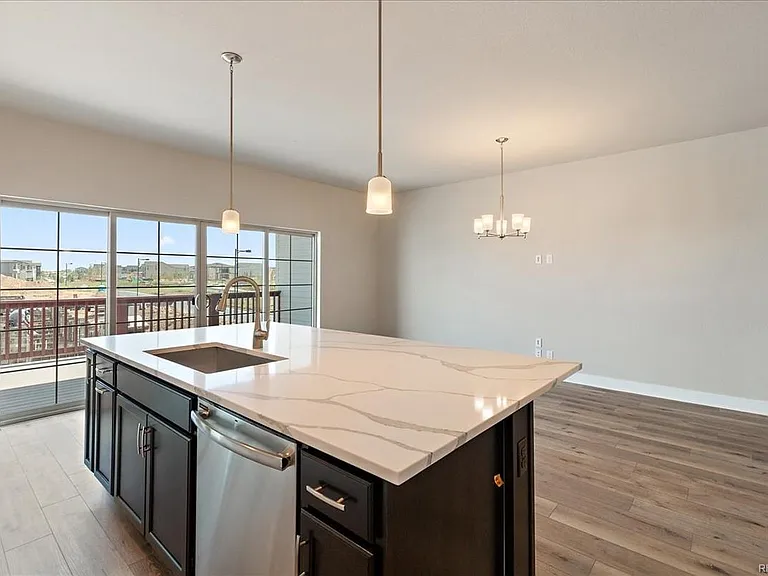 5960 N Dallas St — Photo 3