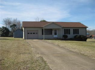 2159 Rover St, Newton, NC 28658