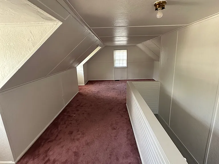 4634 Queens Ave — Photo 7