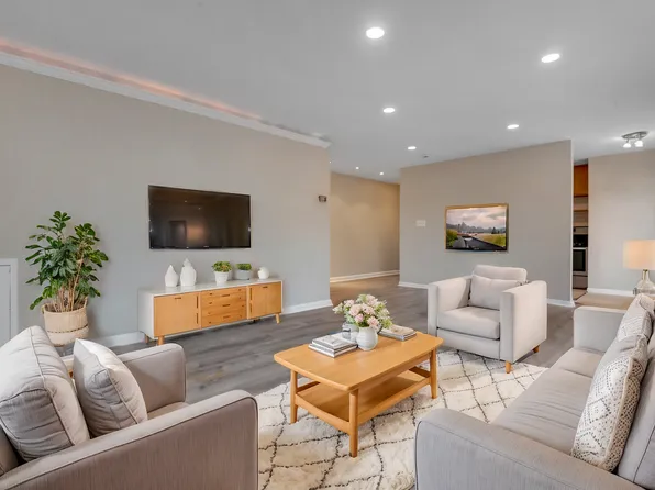 2400 41st St NW, Washington, DC