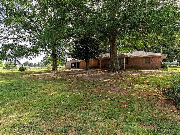 3rd image of 729 County Road 140