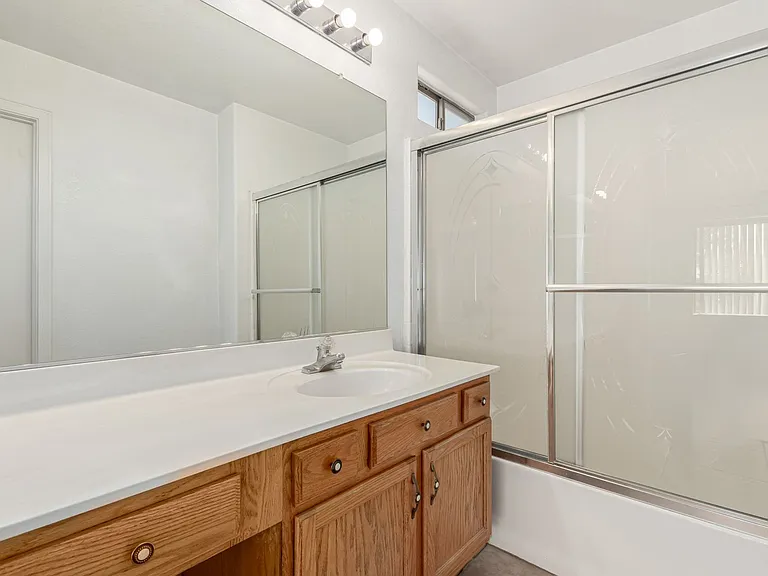 12823 W Ash St — Photo 20