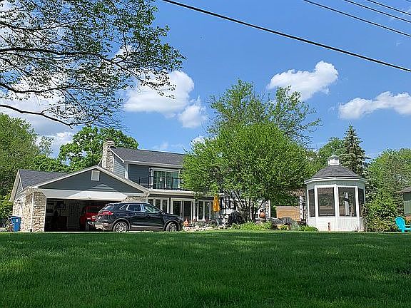3rd image of 6425 Landborough South Dr