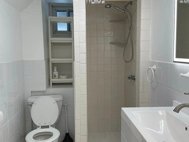 347 Walmer Rd #BASEMENT — Photo 21