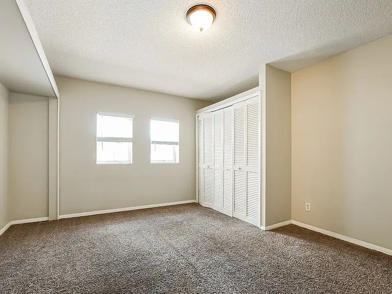 1002 Gotwalt Dr — Photo 13