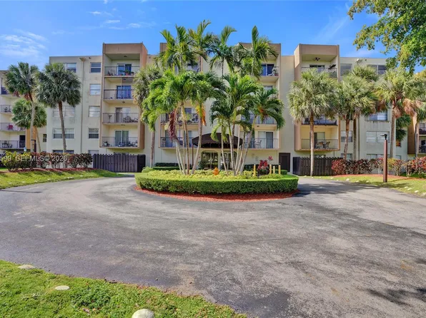 14250 SW 62nd St APT 408, Miami, FL 33183