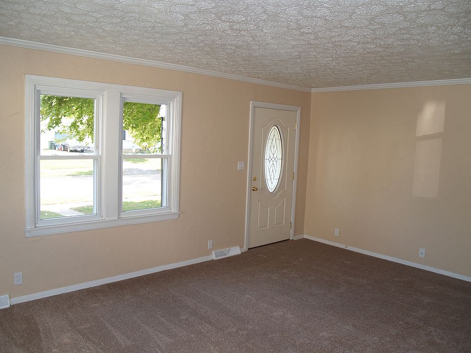 1st image of 1030 Fairbanks Ave