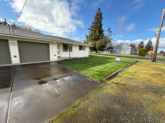 2nd image of 411 E 3rd St